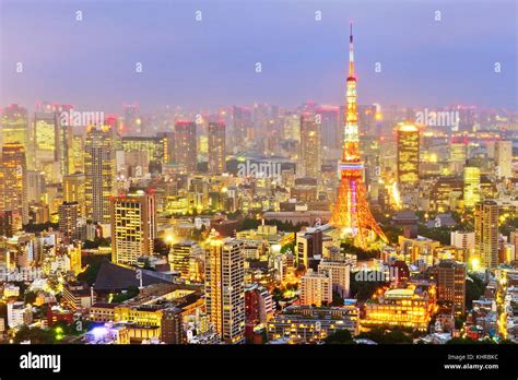 View of the Tokyo skyline at night Stock Photo - Alamy