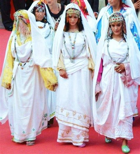 Moroccan Berber Amazigh Women | Moroccan fashion, Jewish women, Women