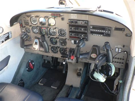 Cockpit PA 28-181 Piper Archer | Talsma | Flickr