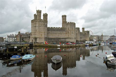 Caernarfon Castle - Wales - Travel Photo (789317) - Fanpop