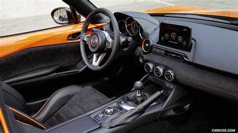 2019 Mazda MX-5 Miata 30th Anniversary Edition - Interior | Caricos