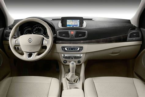 Renault Fluence interior img_9 | It’s your auto world :: New cars, auto ...