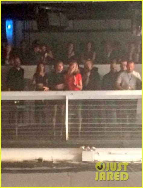 Taylor Swift Attends 1975 Show Amid Matt Healy Dating Rumors: Photo 3255456 | Lily Aldridge ...