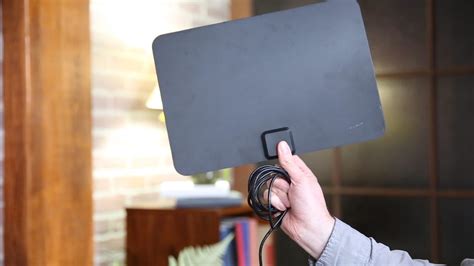 How to Cut the Cord for $10: Installing an Indoor Antenna - Video - CNET