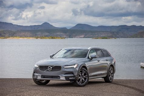 2017 Volvo V90 Cross Country Wagon Specs, Review, and Pricing | CarSession