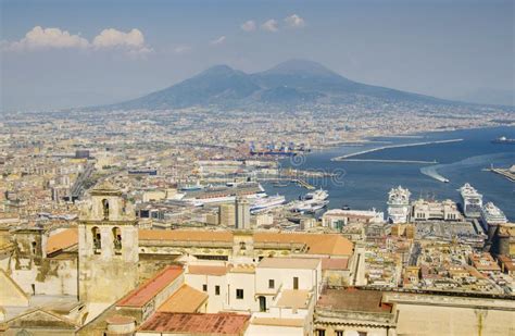 Naples and Vesuvius editorial image. Image of mountain - 26051715