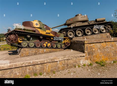 The German Tiger 4 and Soviet T34 tanks Stock Photo - Alamy