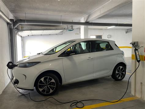 Full Renault Zoe Charging Guide: Tips & Best Practices - Green Car Future