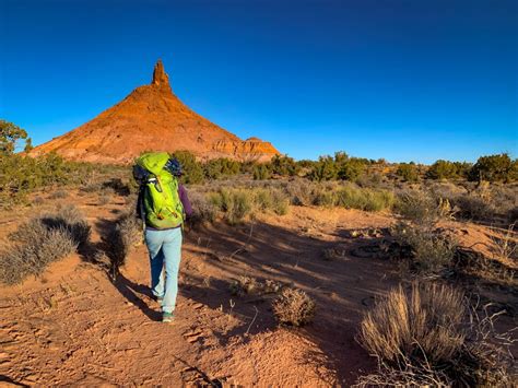 Desert Hiking: 20 Things to Know | Expert Hiking Advice