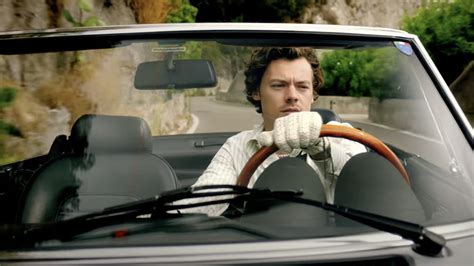 Review: Harry Styles’ new “Golden” music video is delightfully carefree