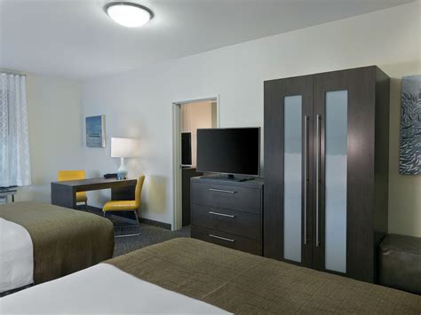 Bellingham Hotel Rooms | Oxford Suites Bellingham Hotel