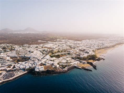 Puerto del Carmen town, resort, shopping and beaches - Resort Overview - Lanzarote Gay Guide