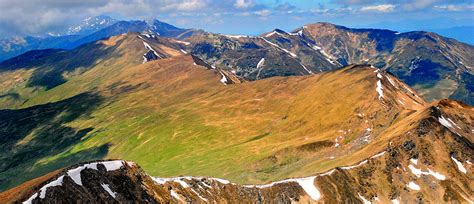 1000 locuri si obiective de vizitat in Romania - Munti