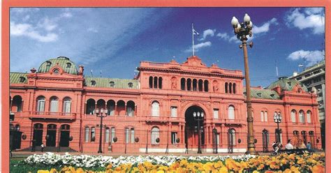 A Plethora of Postcards: Casa Rosada, Argentina