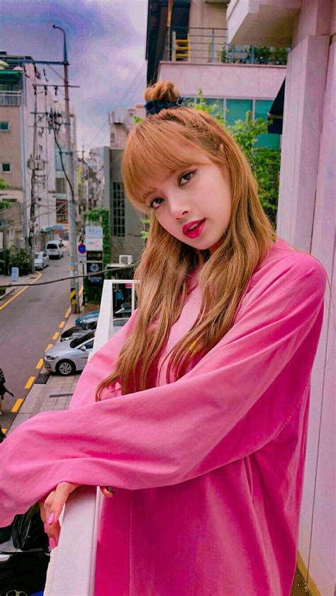 Foto Lisa Black Pink Cute Wallpaper Pc - IMAGESEE