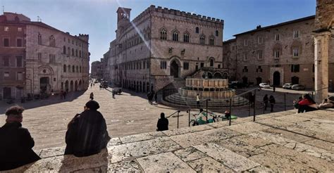 Perugia: Old Town Walking Tour, Piazza IV Novembre | GetYourGuide