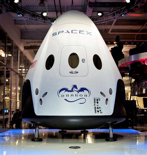 SpaceX will use "Dragon 2" for the moon travel - Havayolu 101