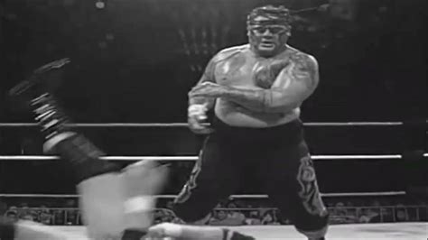 Umaga - Samoan Spike [WWC 2009] - YouTube