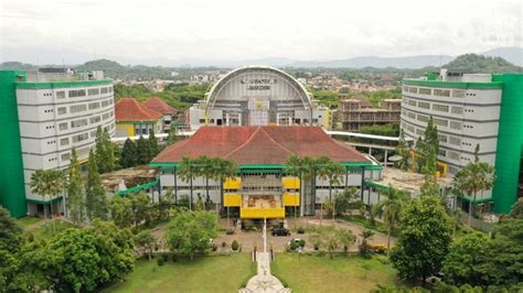 Fakultas Hukum Unej Jember Luncurkan 12 Judul Buku Karya Dosen