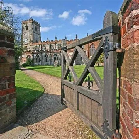 Knowle Parish Church - Knowle, West Midlands | Church of England church near me