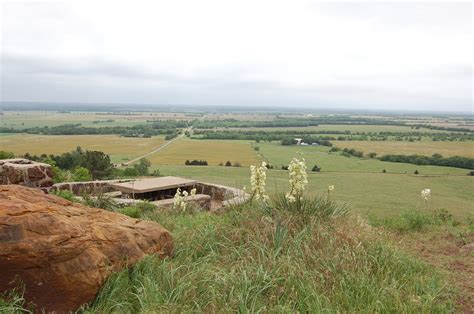 Christy Memos: Quirky Kansas Roadside Attractions