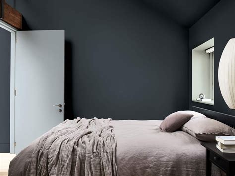 Black & Grey Bedroom Color Ideas | Dulux