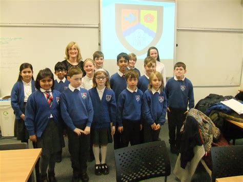 Castlehill Primary pupils at uni to talk about pupil engagement | East Dunbartonshire Council