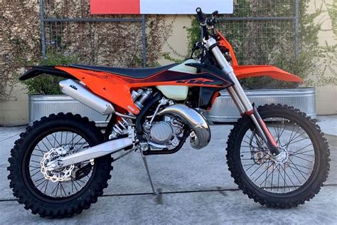 KTM 150 EXC TPI | Price | Review | Specification