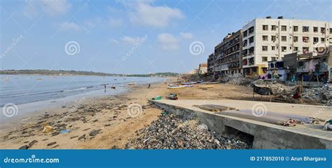 Long Sand Beach of Versova, Mumbai Stock Photo - Image of boats ...