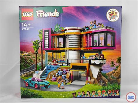 Review: 42639 LEGO® Friends Andrea's Modern Mansion