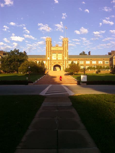 Washington University in St. Louis - BS/MD Admissions by College Admissions Partners