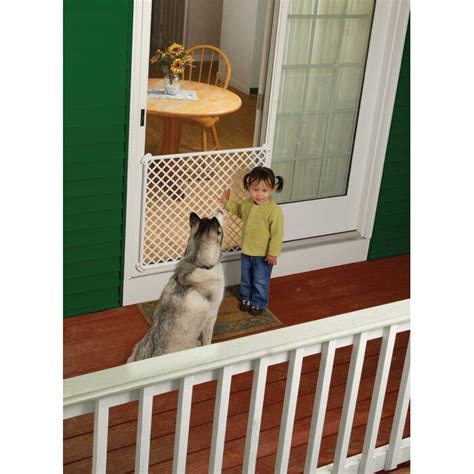 Screen Door Saver Safety Gate in 2021 | Screen door, Sliding screen doors, Screen door protector