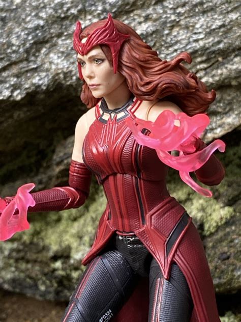 Marvel Legends WandaVision Scarlet Witch Figure REVIEW & Photos - Marvel Toy News