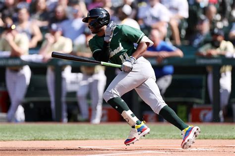 Brewers sign top prospect Jackson Chourio to landmark 8-year, $82 million contract - The Athletic