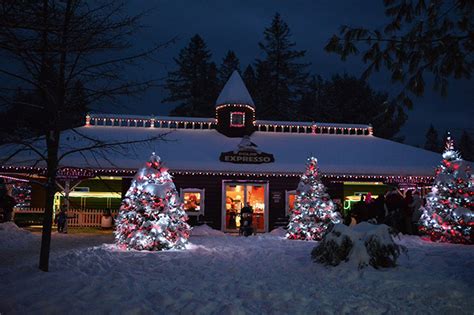 New Hampshire's Best Christmas Lights Displays