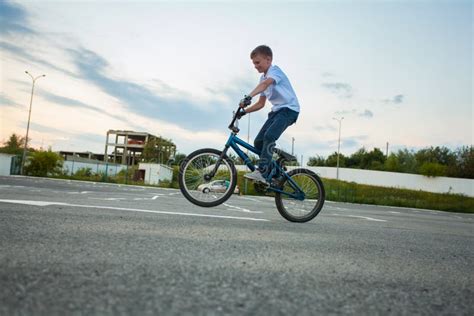 Bmx biking stunts stock image. Image of motion, freestyle - 120515473