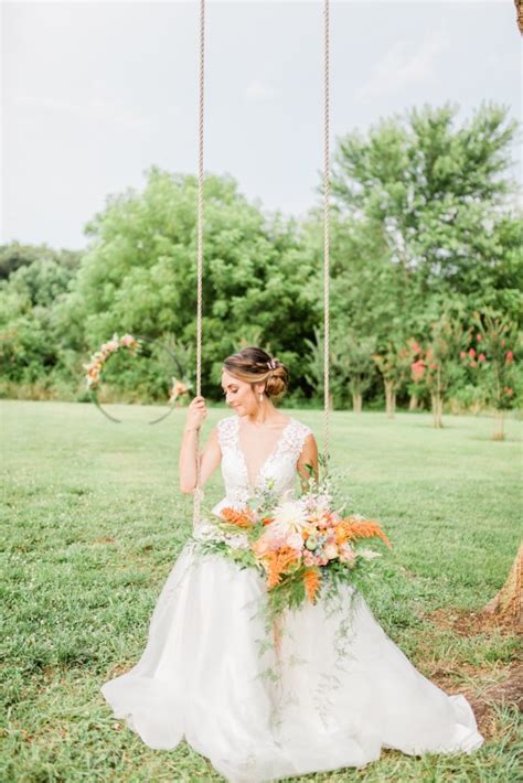 Pretty pink barn wedding inspiration with creative cocktails & desserts