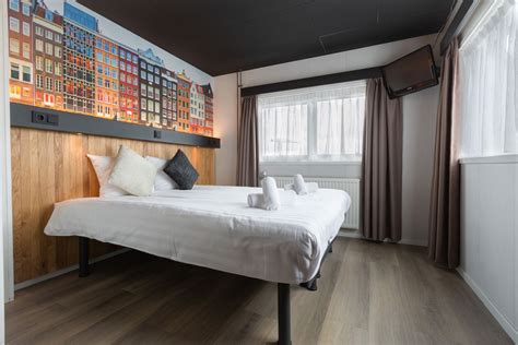 Book a room in Botel, Amsterdam