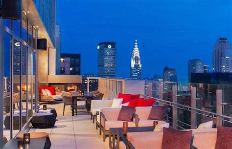 7 Best Rooftop Bars In Times Square | Enjoy Travel