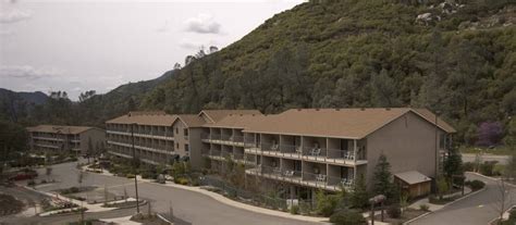 Yosemite View Lodge Hotel in %region% | ENCHANTING TRAVELS