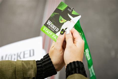 Photos: Inside Rehearsal For the UK Tour of WICKED