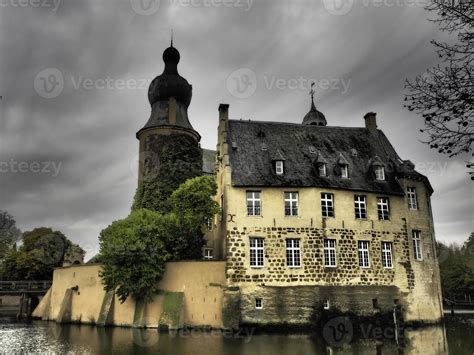 old castle in westphalia 20103024 Stock Photo at Vecteezy