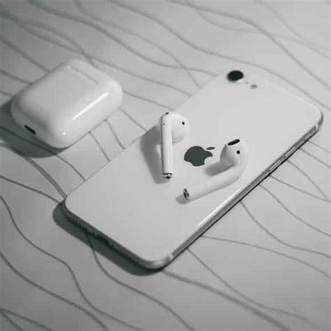 How To Charge The Apple AirPods With Charging Case? | Battery Tools