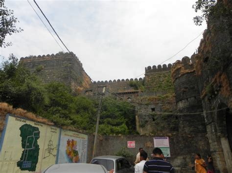 Junagadh fort | Veethi