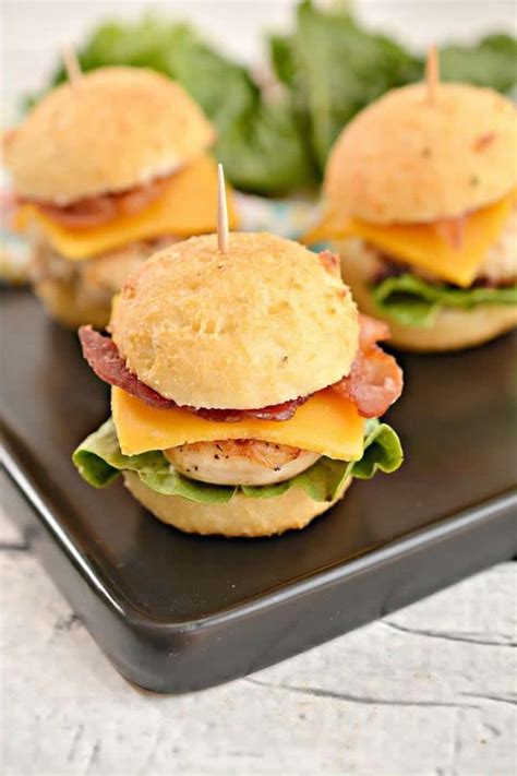 Mini Cheddar Bacon Ranch Chicken Sliders - Quick Dinner - Lunch - Appetizers | Chicken bites ...