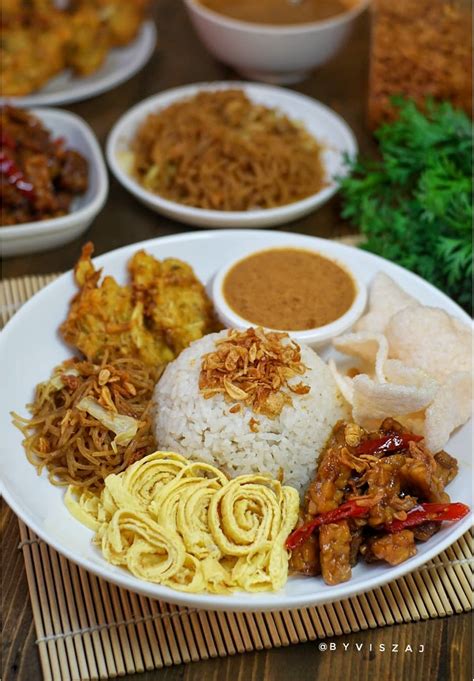 8 Resep kreasi nasi uduk, simpel, gurih, dan nikmat