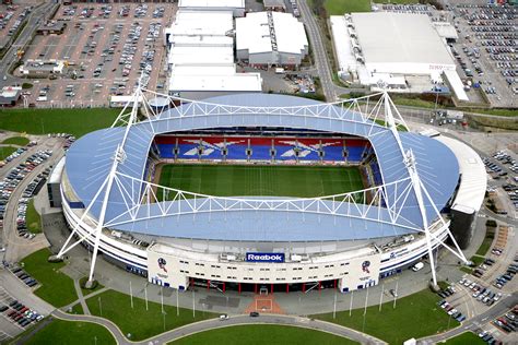 Bristol Rovers New Stadium : BBC News - Bristol Rovers fans form 'Black ...