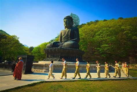 South Korea is encouraging travellers to stay in Buddhist temples