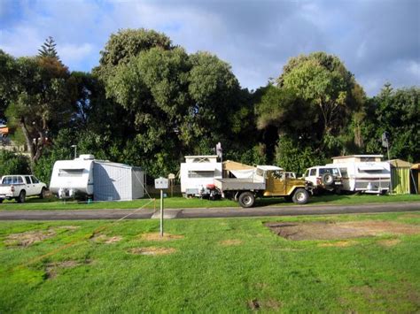 Port Campbell Holiday Park - Port Campbell Powered sites for caravans