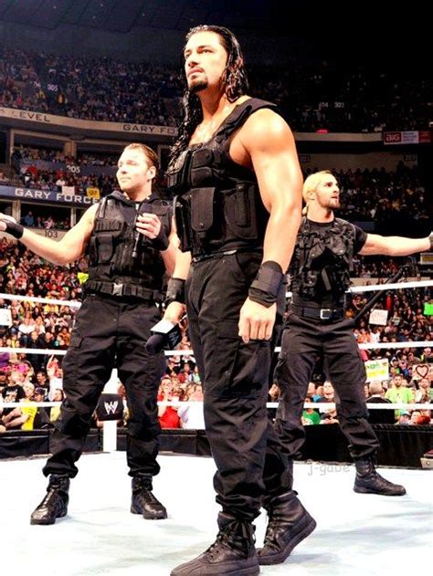 Dean Ambrose, Seth Rollins, Roman Reigns, The Shield | Wwe superstar ...